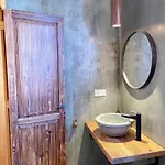 Villa Embeleso - *